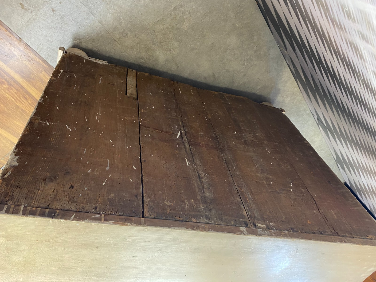 ANTIKE BAROCKKOMMODE BAROCK KOMMODE UM 1760 1780 NEUERE FASSUNG – Bild 17