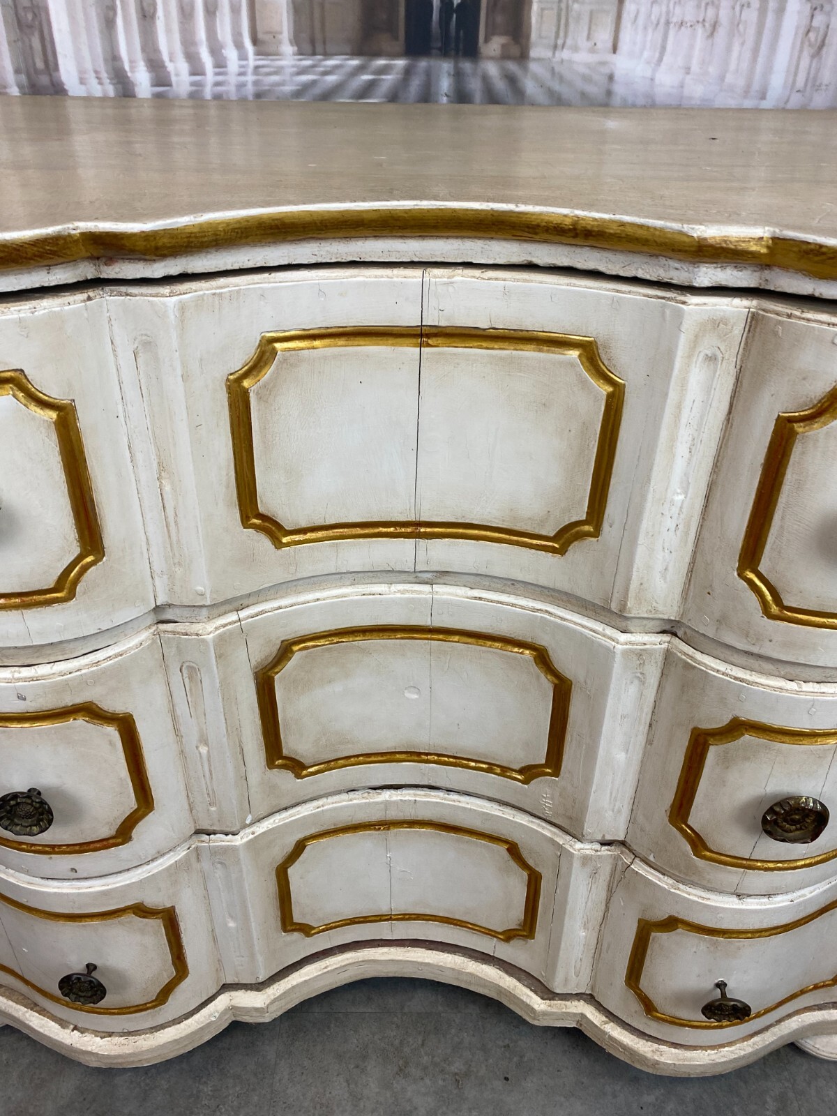 ANTIKE BAROCKKOMMODE BAROCK KOMMODE UM 1760 1780 NEUERE FASSUNG – Bild 6