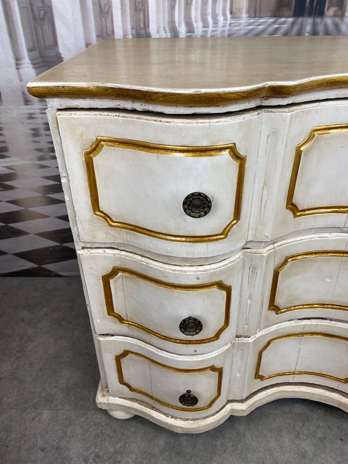 ANTIKE BAROCKKOMMODE BAROCK KOMMODE UM 1760 1780 NEUERE FASSUNG – Bild 7