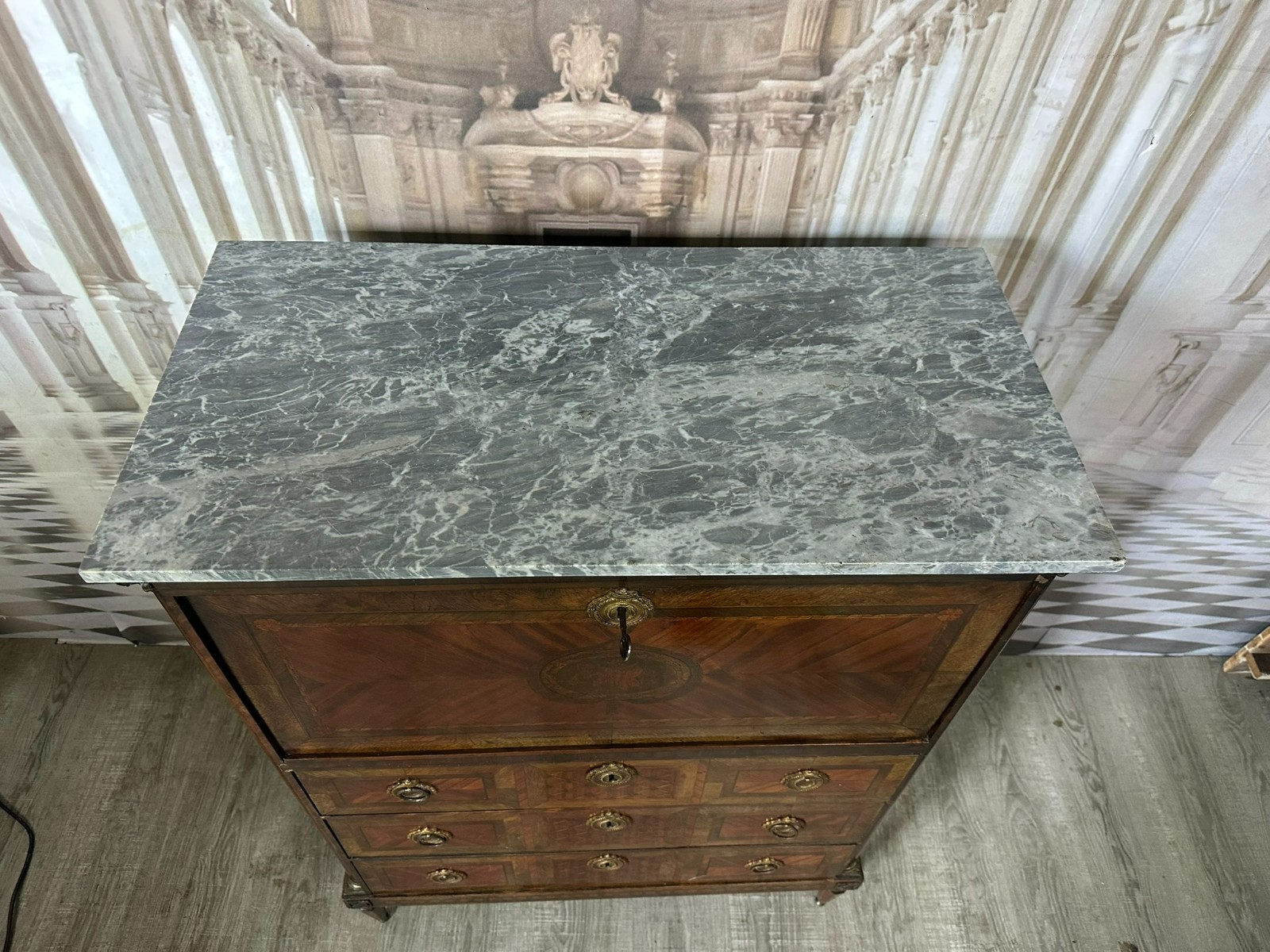 ANTIKER LOUIS SEIZE SEKRETÄR ENDE 18 TES JHDT KOMPLETT INTARSIERT MARMOR PLATTE – Bild 13