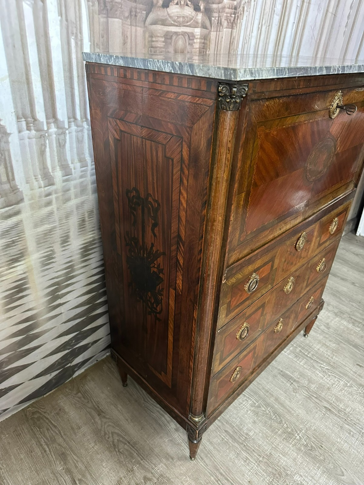 ANTIKER LOUIS SEIZE SEKRETÄR ENDE 18 TES JHDT KOMPLETT INTARSIERT MARMOR PLATTE – Bild 3