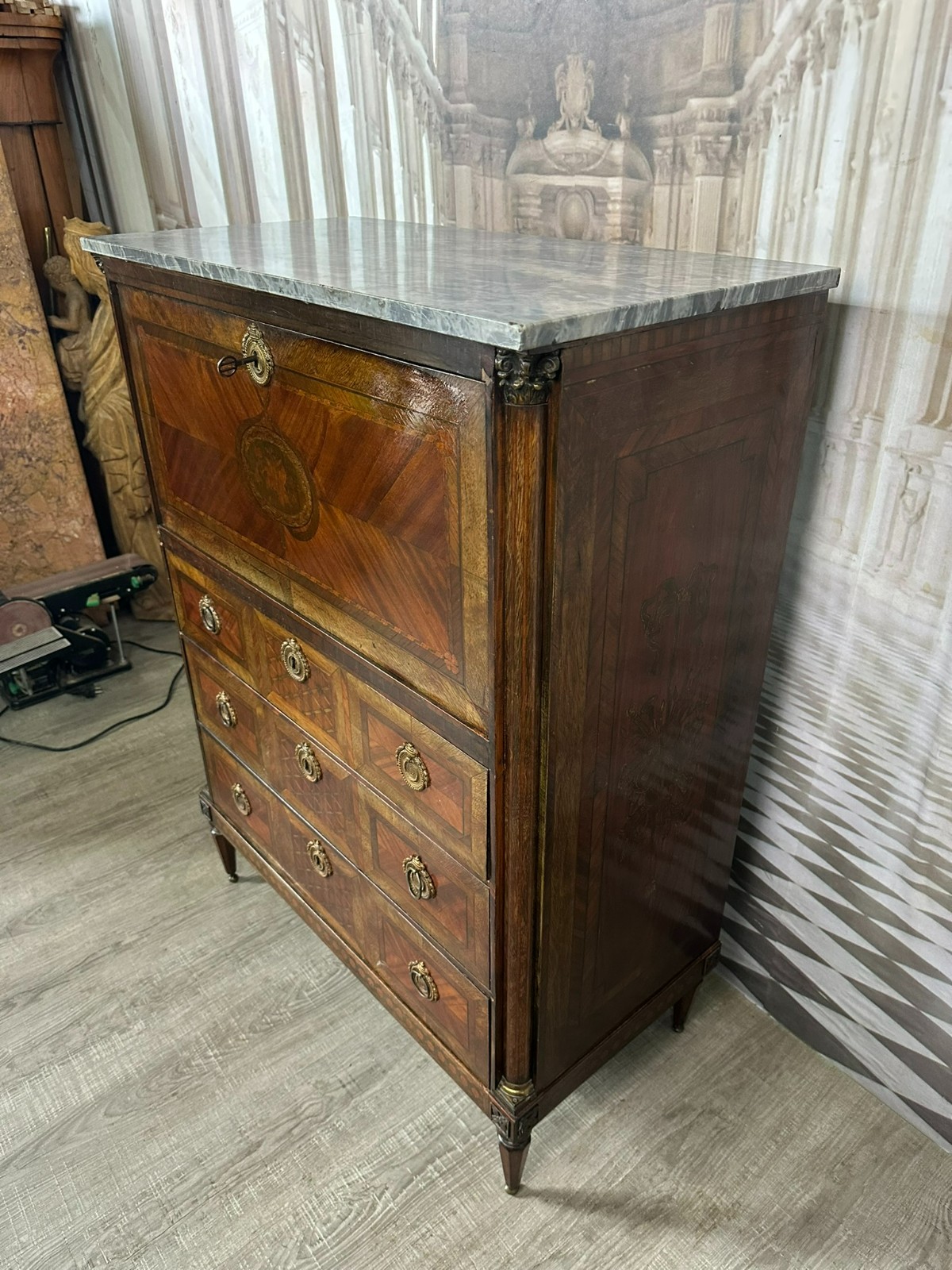 ANTIKER LOUIS SEIZE SEKRETÄR ENDE 18 TES JHDT KOMPLETT INTARSIERT MARMOR PLATTE – Bild 9