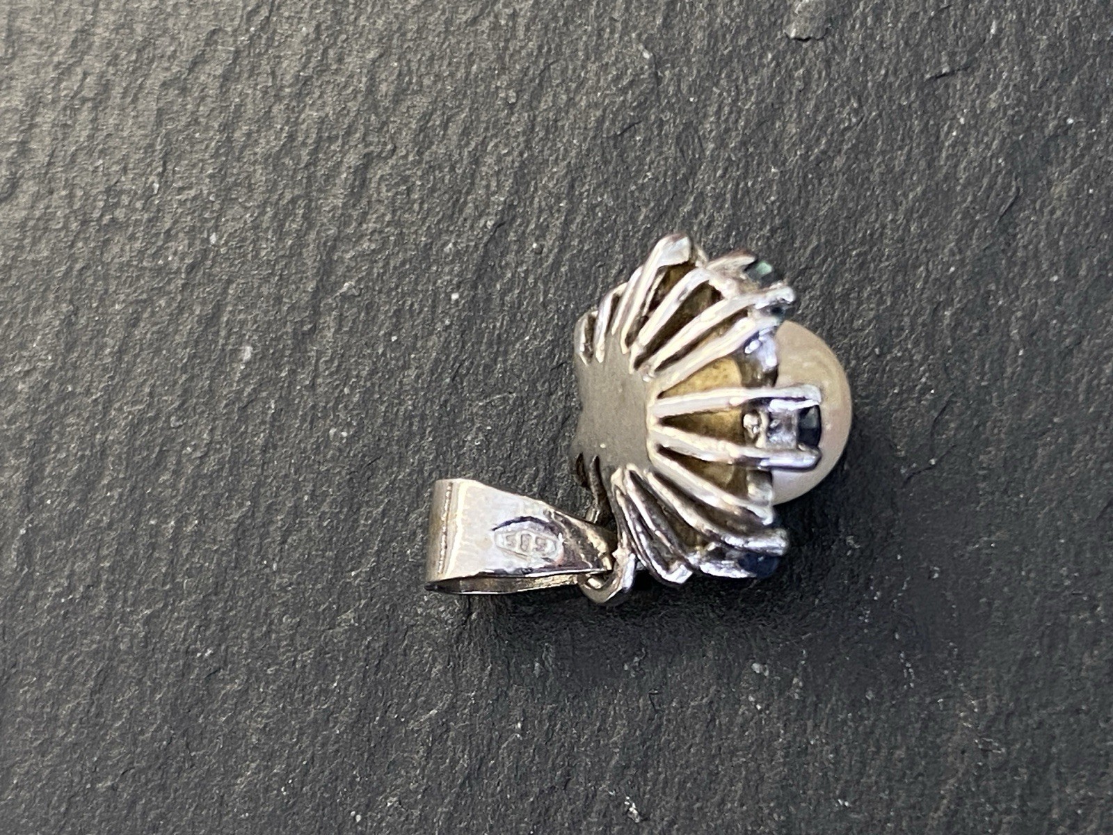 KETTENANHÄNGER KETTEN ANHÄNGER AUS 14K GOLD WEISSGOLD MIT PERLE UND SAPHIREN – Bild 10