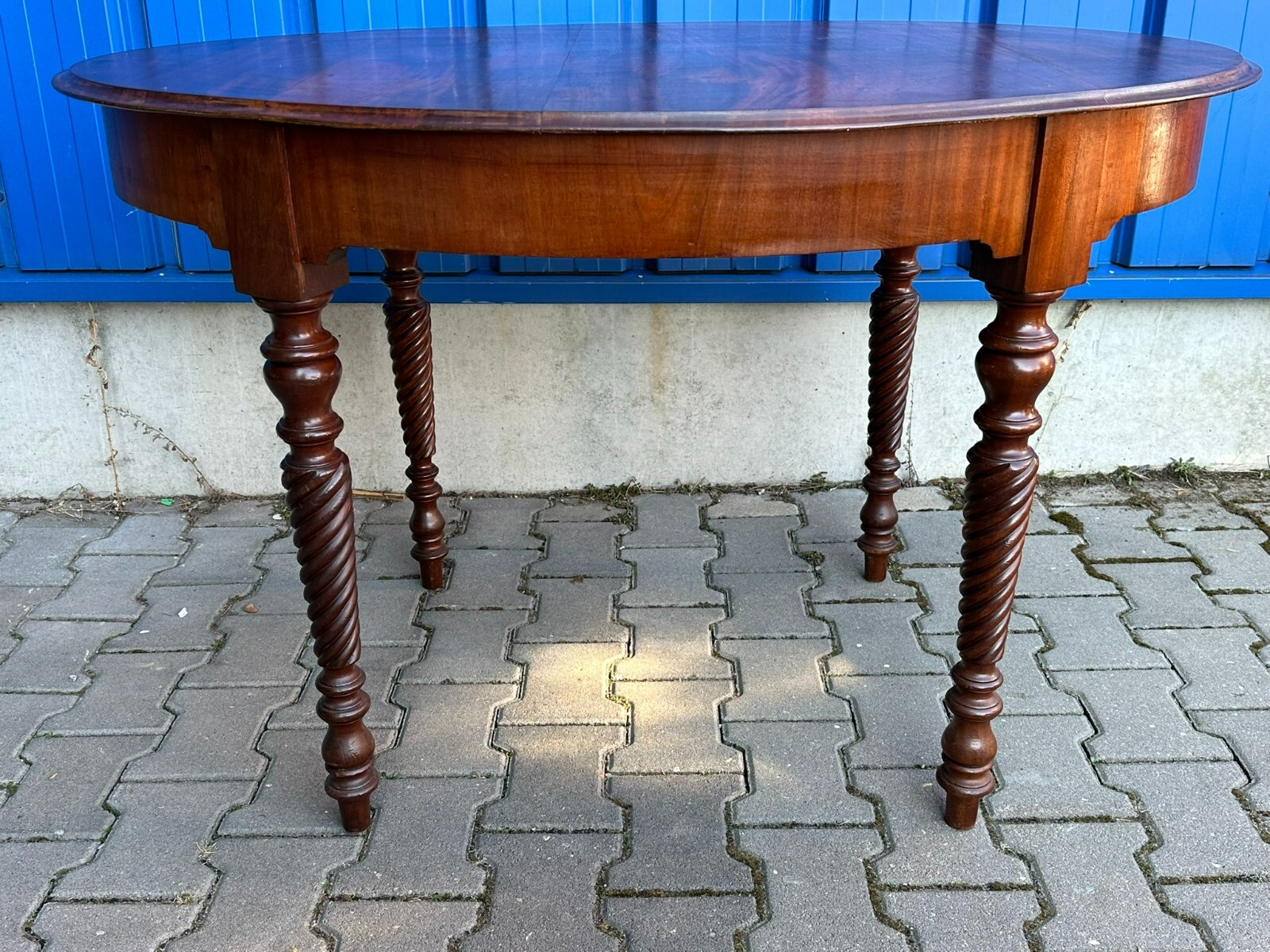 ANTIKER TISCH ESSTISCH UM 1860 MAHAGONI MASSIVE PLATTE GEDREHTE BEINE – Bild 3