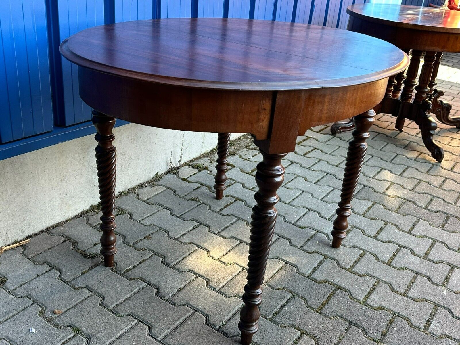 ANTIKER TISCH ESSTISCH UM 1860 MAHAGONI MASSIVE PLATTE GEDREHTE BEINE – Bild 5