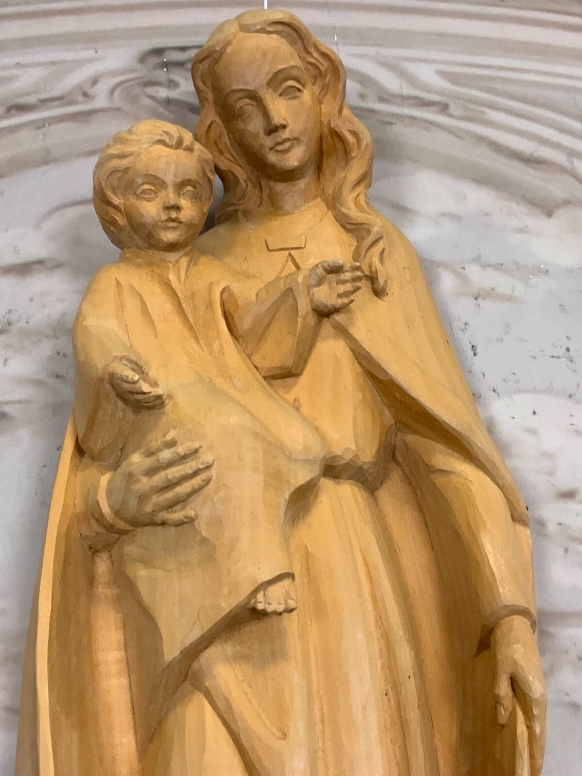 SAKRAL SKULPTUR HEILIGE MARIA MIT JESUSKIND HOLZ MASSIV WANDAUFHÄNGUNG 60cm – Bild 6