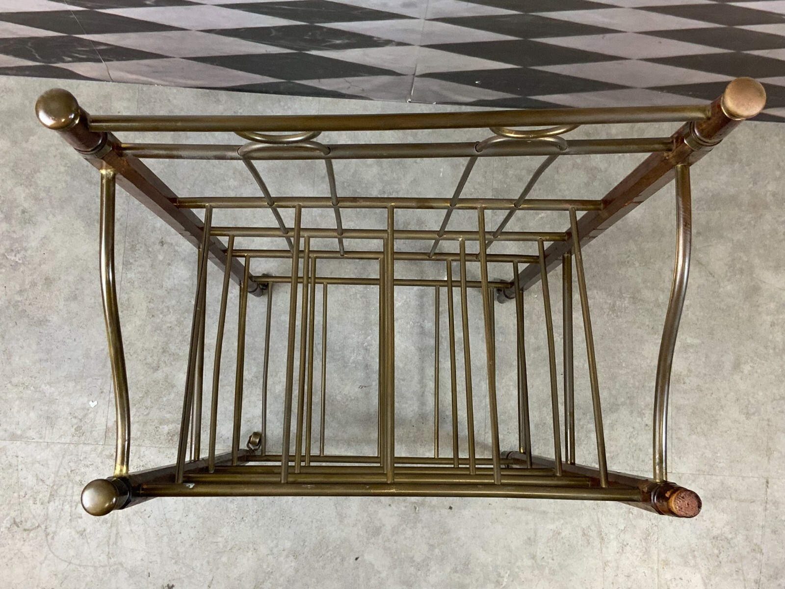 ANTIKES REGAL UM 1930 MINIATURREGAL KUPFER UND HOLZ – Bild 6
