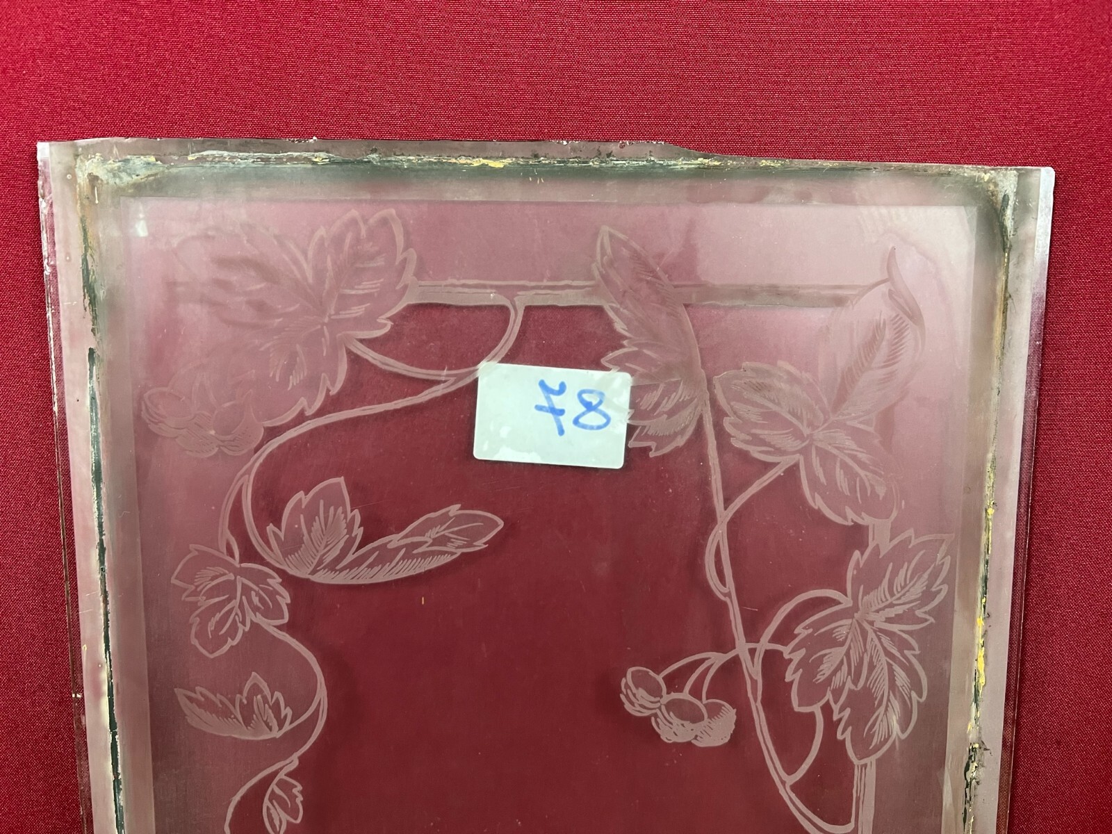 ANTIKE GLASSCHEIBE JUGENDSTIL ORIGINAL UM 1910 PERSON MIT KRUG 34x103,9cm – Bild 4