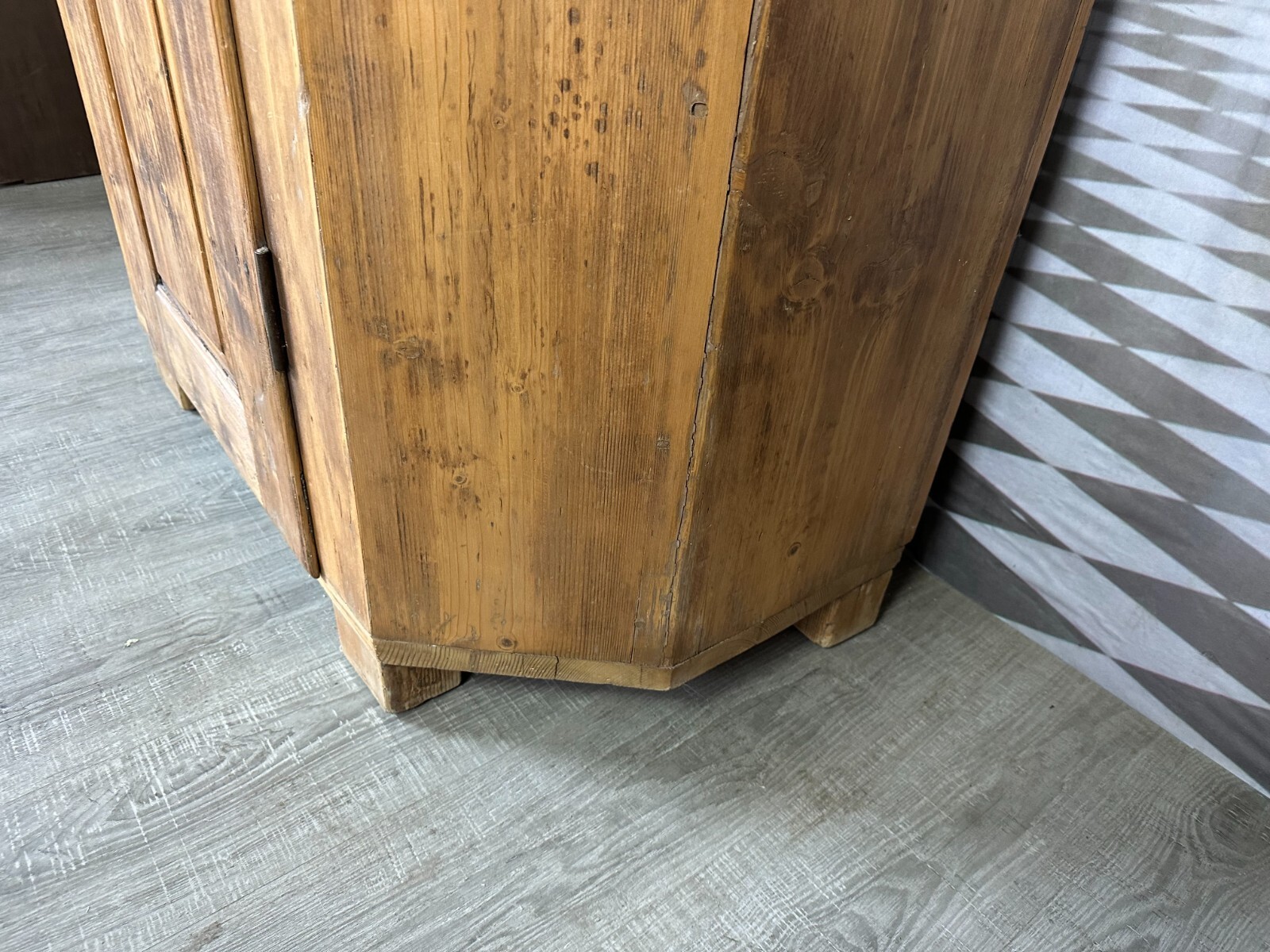 ANTIKER BAUERNSCHRANK SCHRANK 19 TES JHDT HOLZ MASSIV ABGEFASST KLEIDERSCHRANK – Bild 7