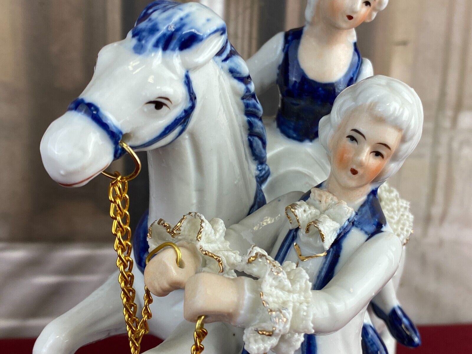 FIGUR AUS PORZELLAN TEILS HANDBEMALT GALANTES ROKOKO PAAR MIT PFERD 21cm – Bild 16