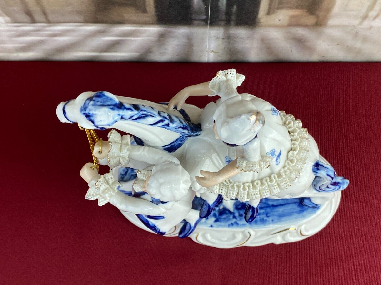 FIGUR AUS PORZELLAN TEILS HANDBEMALT GALANTES ROKOKO PAAR MIT PFERD 21cm – Bild 7