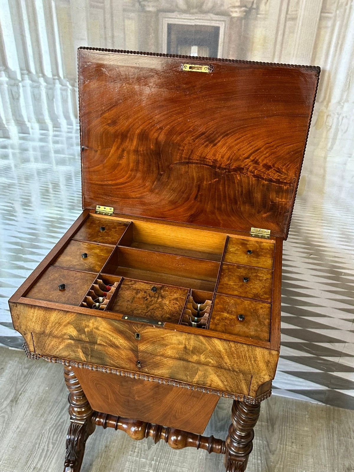 ANTIKER NÄHTISCH UM 1840 NIEDERLANDE SPÄT BIEDERMEIER MAHAGONI – Bild 6
