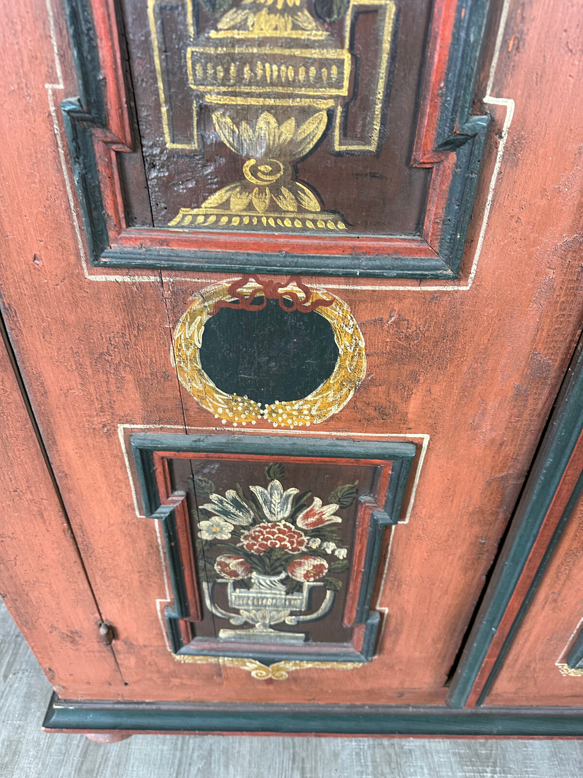 ANTIKER TÖLZER BAUERNSCHRANK SCHRANK FRÜHES 19 TES JHDT HANDBEMALT NUR 149cm – Bild 10