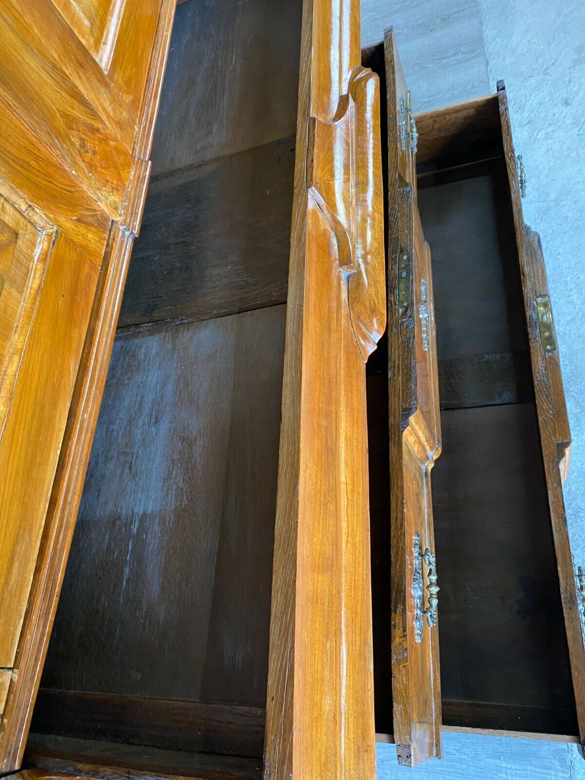 BAROCKSCHRANK NUSSBAUM AUFSATZ KOMMODE 18 TES JHDT KABINETT SCHRANK – Bild 12
