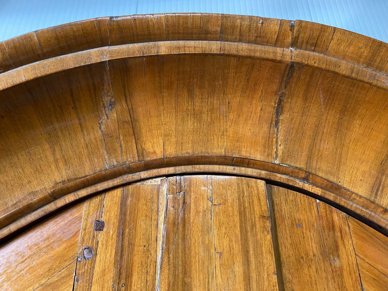 BAROCKSCHRANK NUSSBAUM AUFSATZ KOMMODE 18 TES JHDT KABINETT SCHRANK – Bild 9
