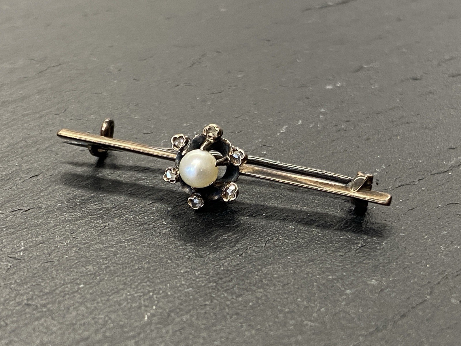 ANTIKE JUGENDSTIL BROSCHE GOLD 7K MIT PERLE UND DIAMANTEN