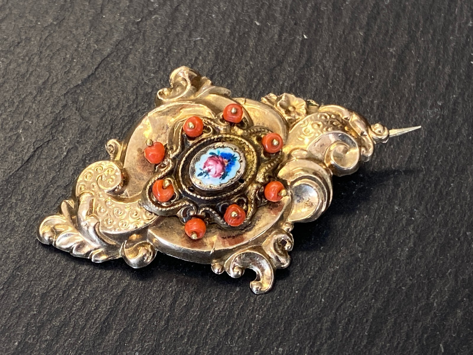 ANTIKE BROSCHE 19 TES JHDT 12K GOLD MIT KARNEOL / KORALLE
