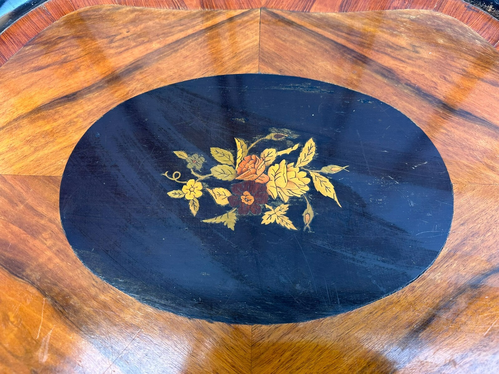 ANTIKER BEISTELLTISCH UM 1860 INTARSIENBILD MAHAGONI EBONISIERUNG WILHELM III – Bild 5