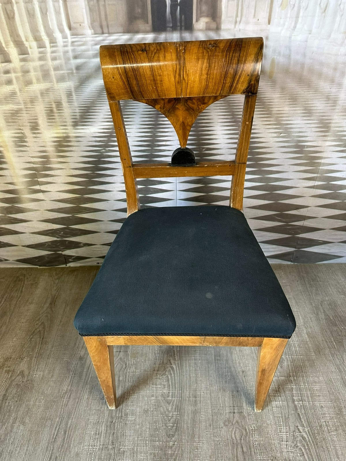 ANTIKER BIEDERMEIER STUHL NUSSBAUM ERSTE HÄLFTE 19 TES JHDT