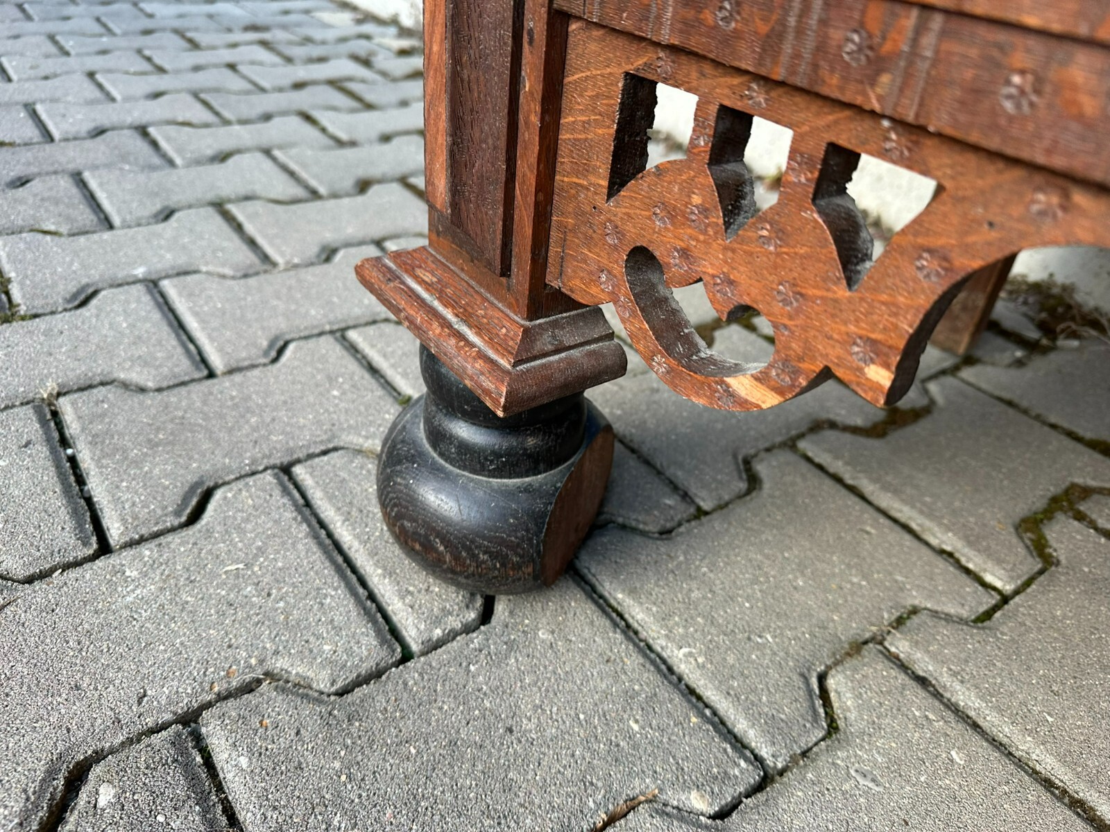 ANTIKER BAROCKSCHRANK AUS EICHE HOLLAND 19 TES JHDT KUGELFÜSSE PRUNKKRONE – Bild 12