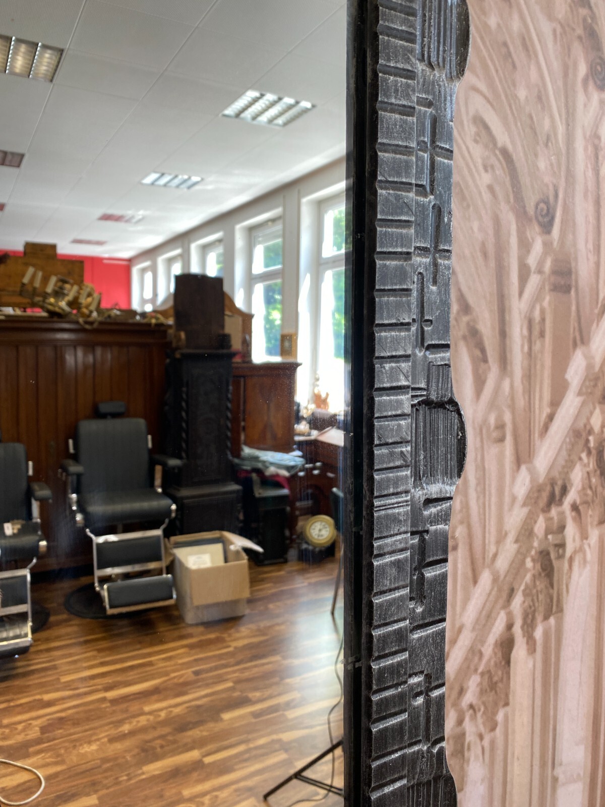 VINTAGE WANDSPIEGEL SPIEGEL AUS METALL MASSIV GEARBEITET UND SEHR SCHWER – Bild 5