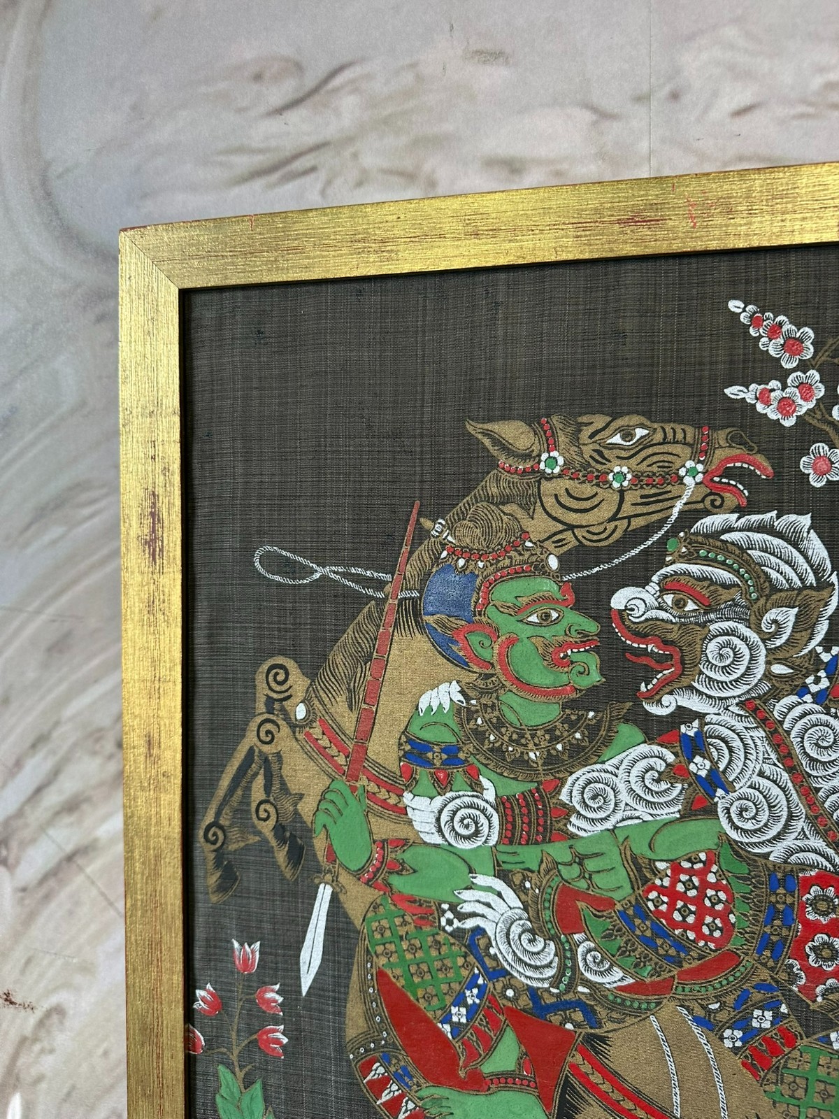 INDONESISCHE MALEREI AUF STOFF SEHR GUT GERAHMT FABELWESEN GOTTHEIT – Bild 9