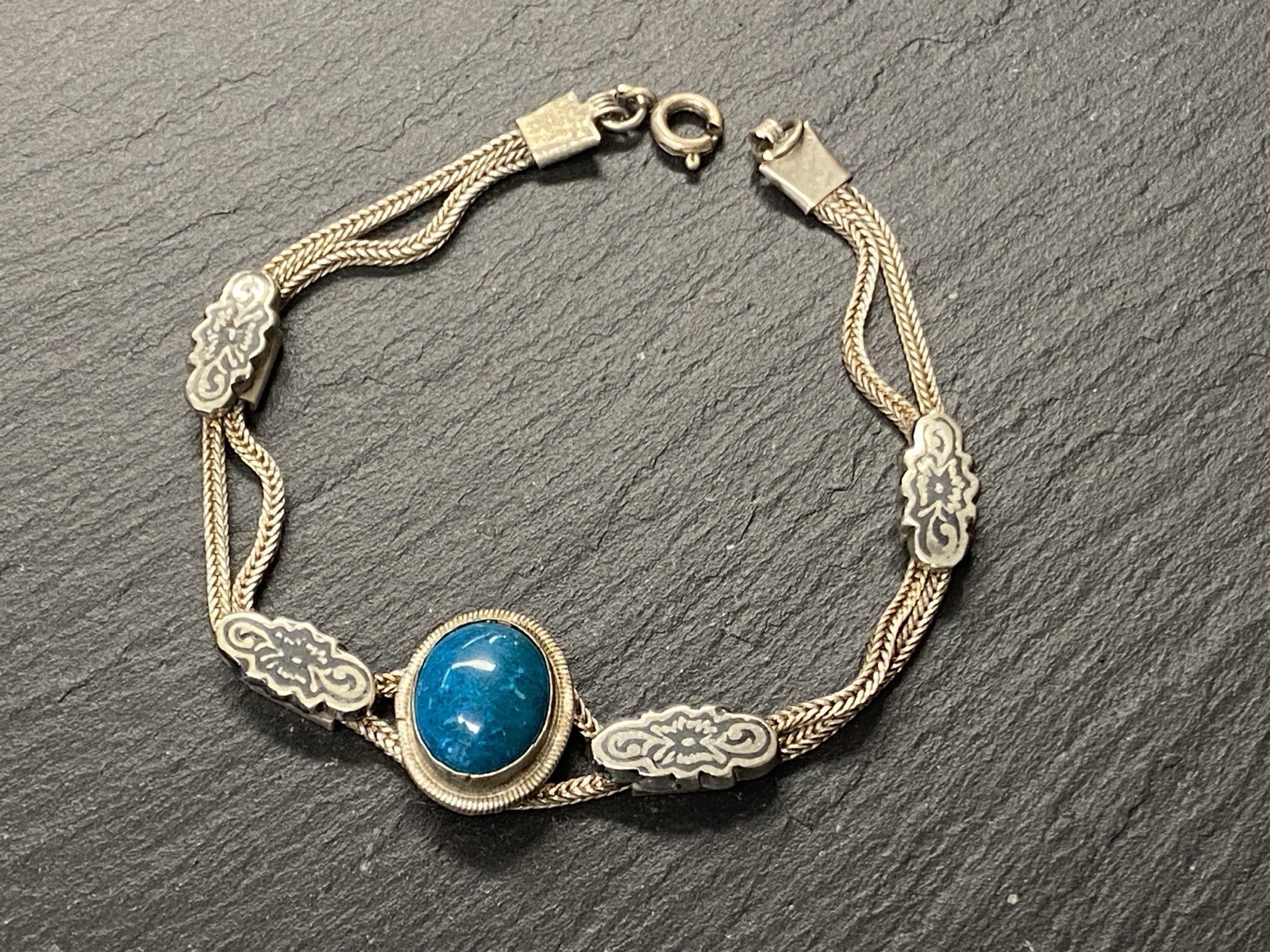 ARMBAND AUS 800 SILBER MIT MALACHIT CABOCHON UND EMAILLE – Bild 3