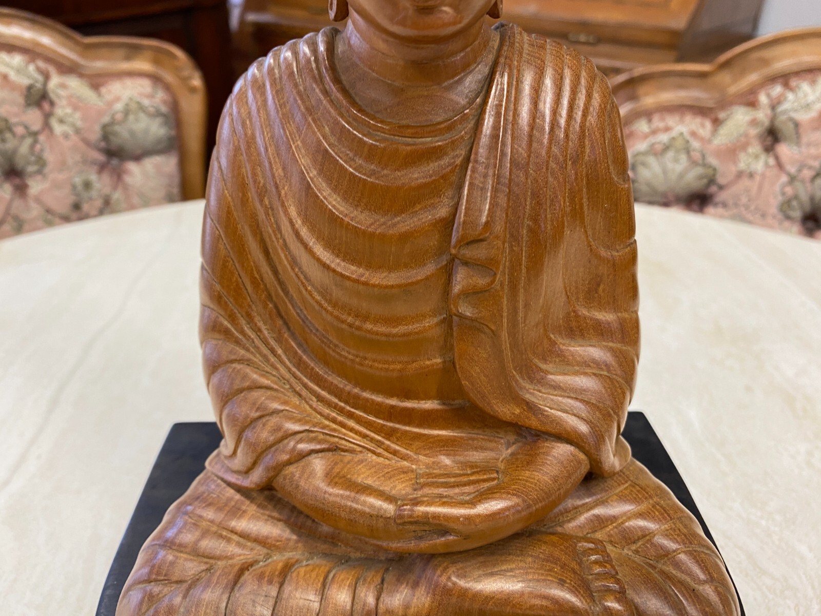 CHINA SKULPTUR AUS HOLZ BUDDHA AUF PODEST 28cm HOCH – Bild 5