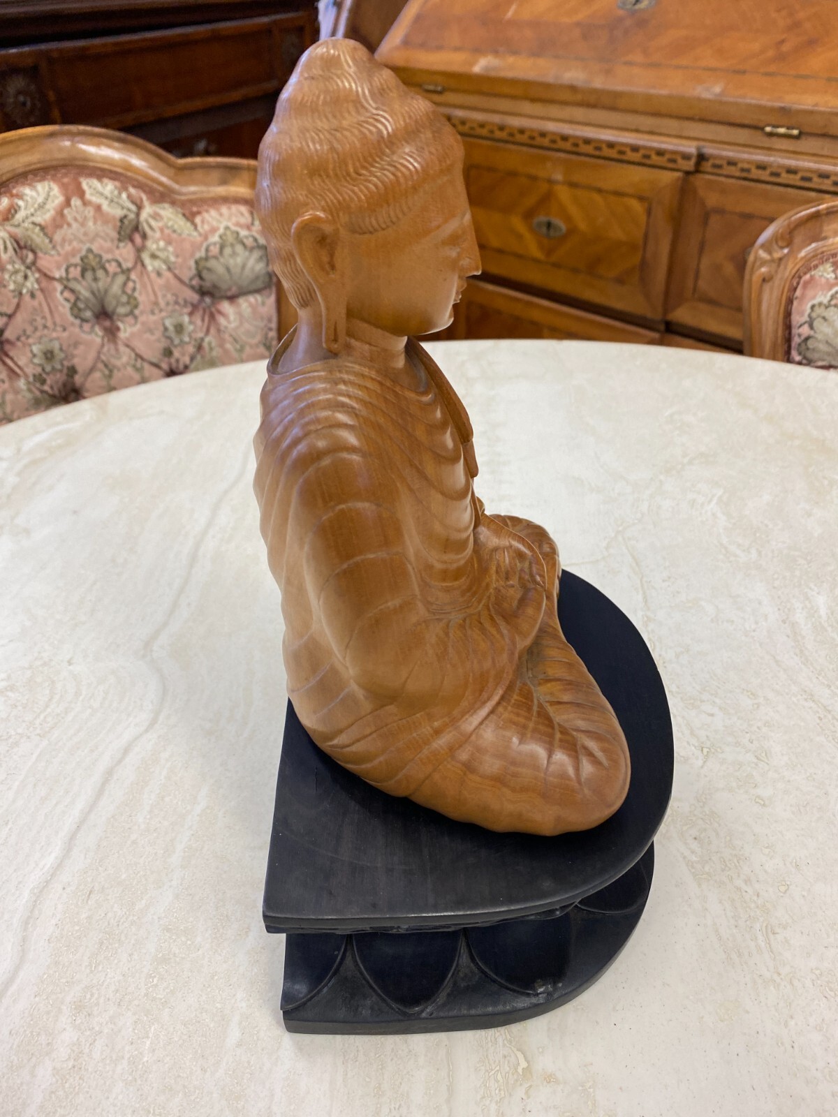 CHINA SKULPTUR AUS HOLZ BUDDHA AUF PODEST 28cm HOCH – Bild 7