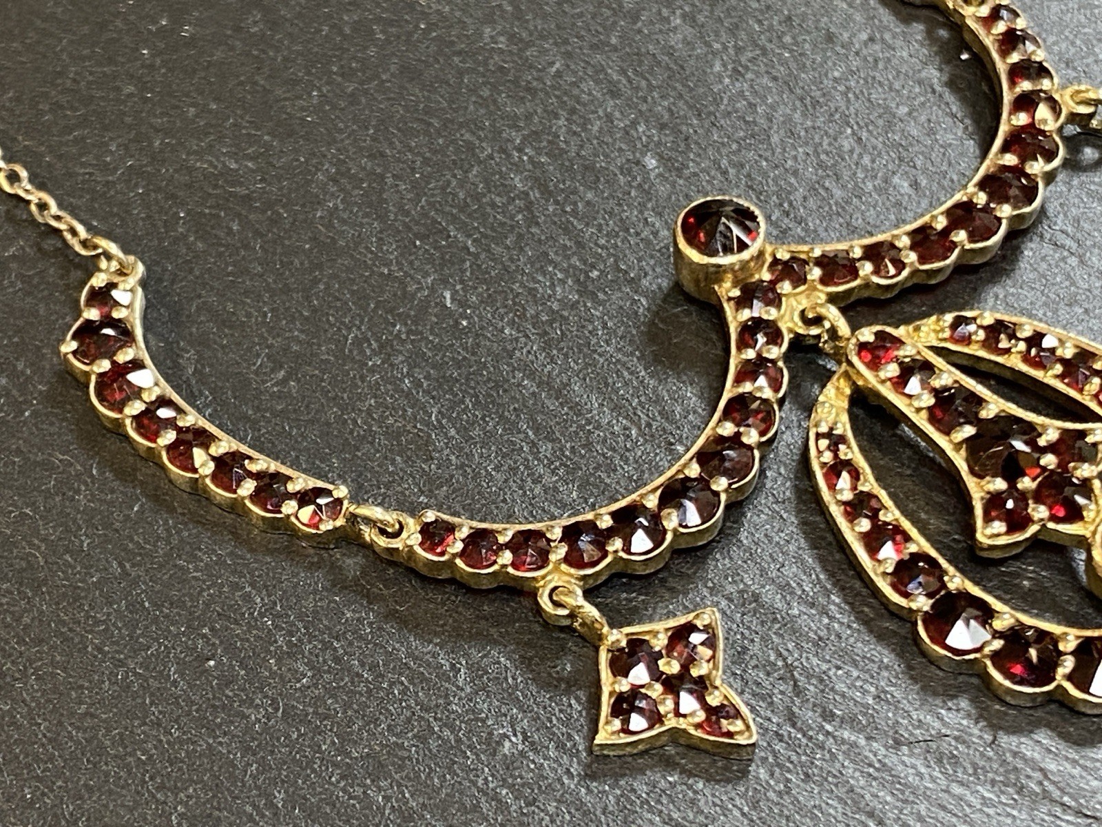 TRACHTENKETTE HALSKETTE KETTE 1910 GRANAT 900 SILBER – Bild 4