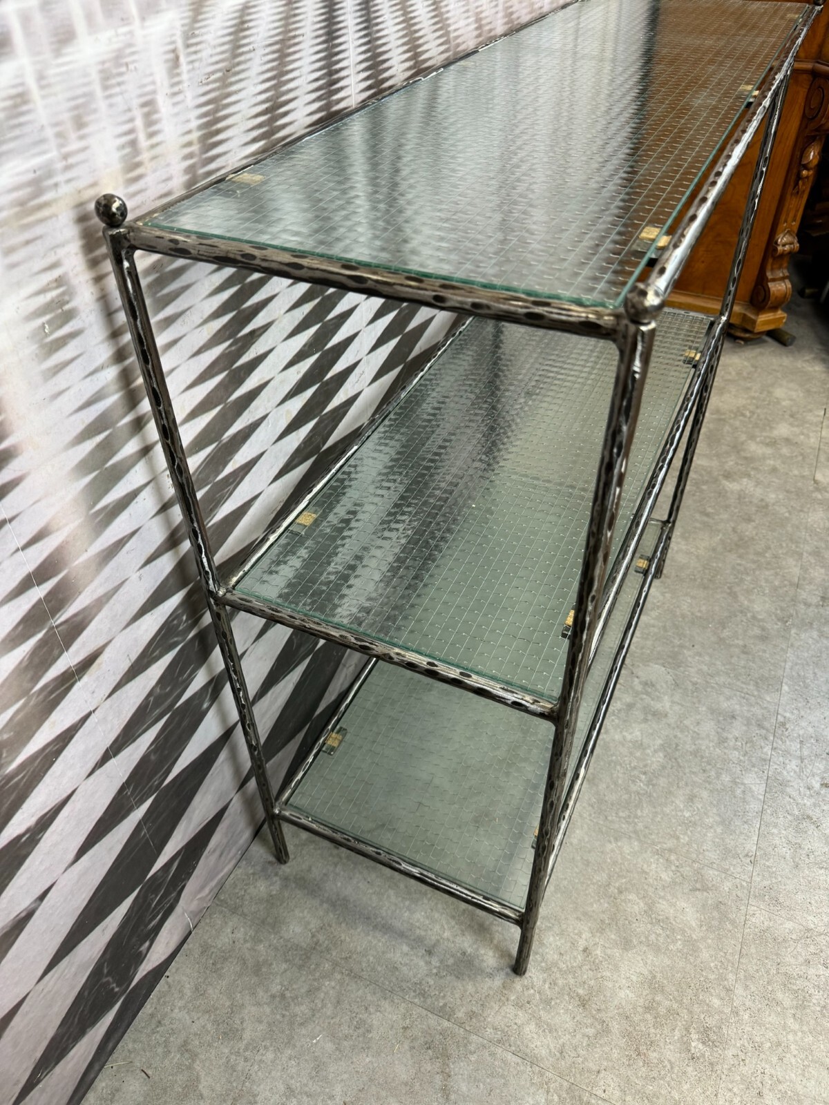 NEUZEITIGES REGAL METALL UND GLAS HANDGEFERTIGT – Bild 4