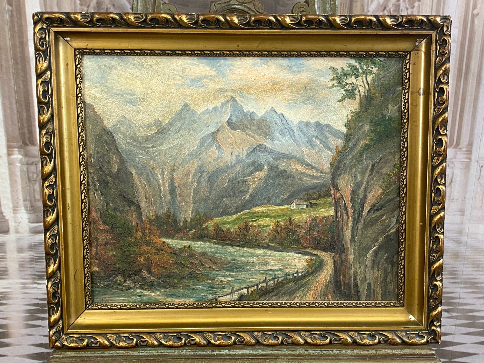 ÖLGEMÄLDE IN PRUNKRAHMEN FLUSS LANDSCHAFT VOR GEBIRGE SIGNIERT HASLER MÜNCHEN
