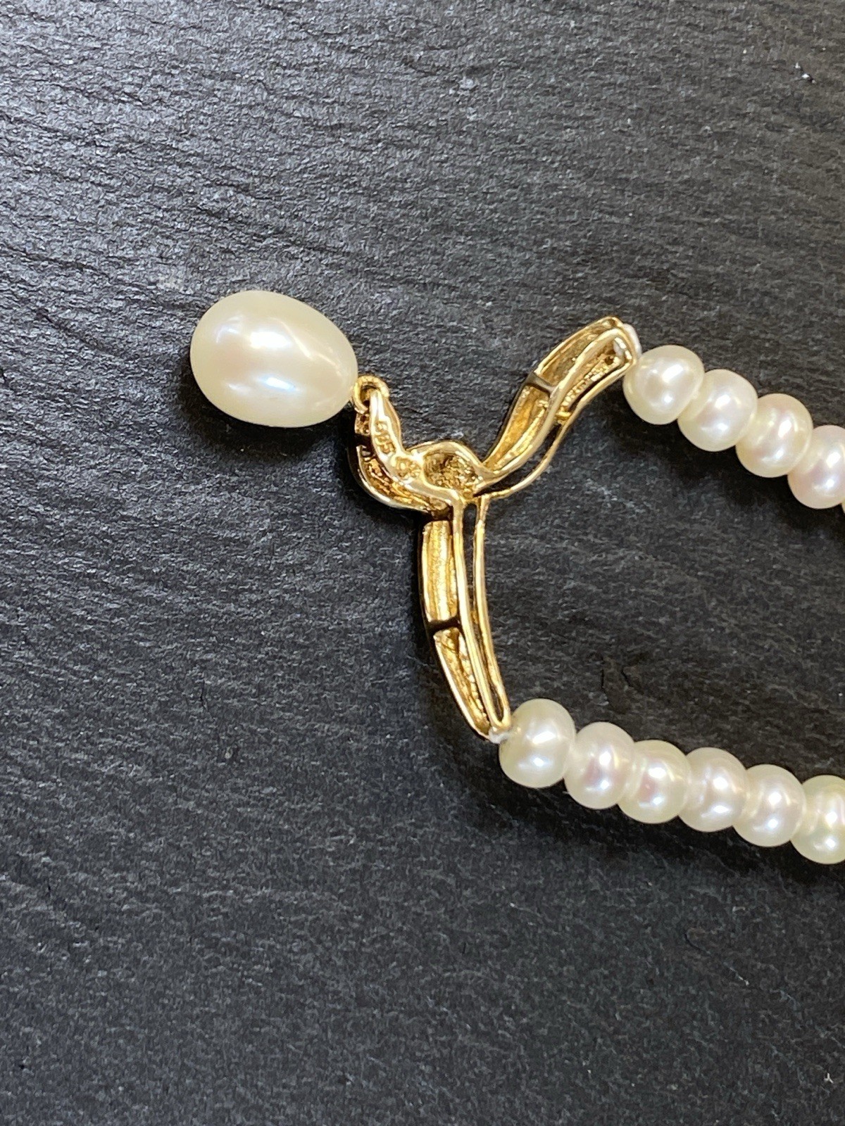 ELEGANTE HALSKETTE PERLENKETTE COLLIER SÜSSWASSER PERLEN MITTELSTÜCK 14K GOLD – Bild 13