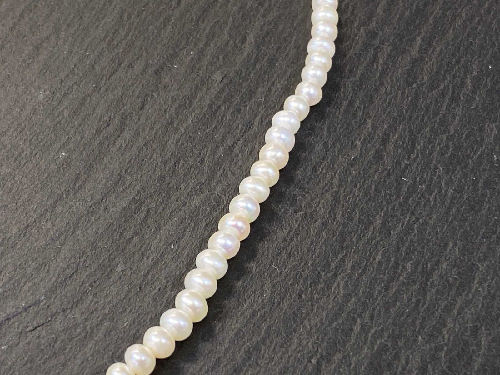 ELEGANTE HALSKETTE PERLENKETTE COLLIER SÜSSWASSER PERLEN MITTELSTÜCK 14K GOLD – Bild 4