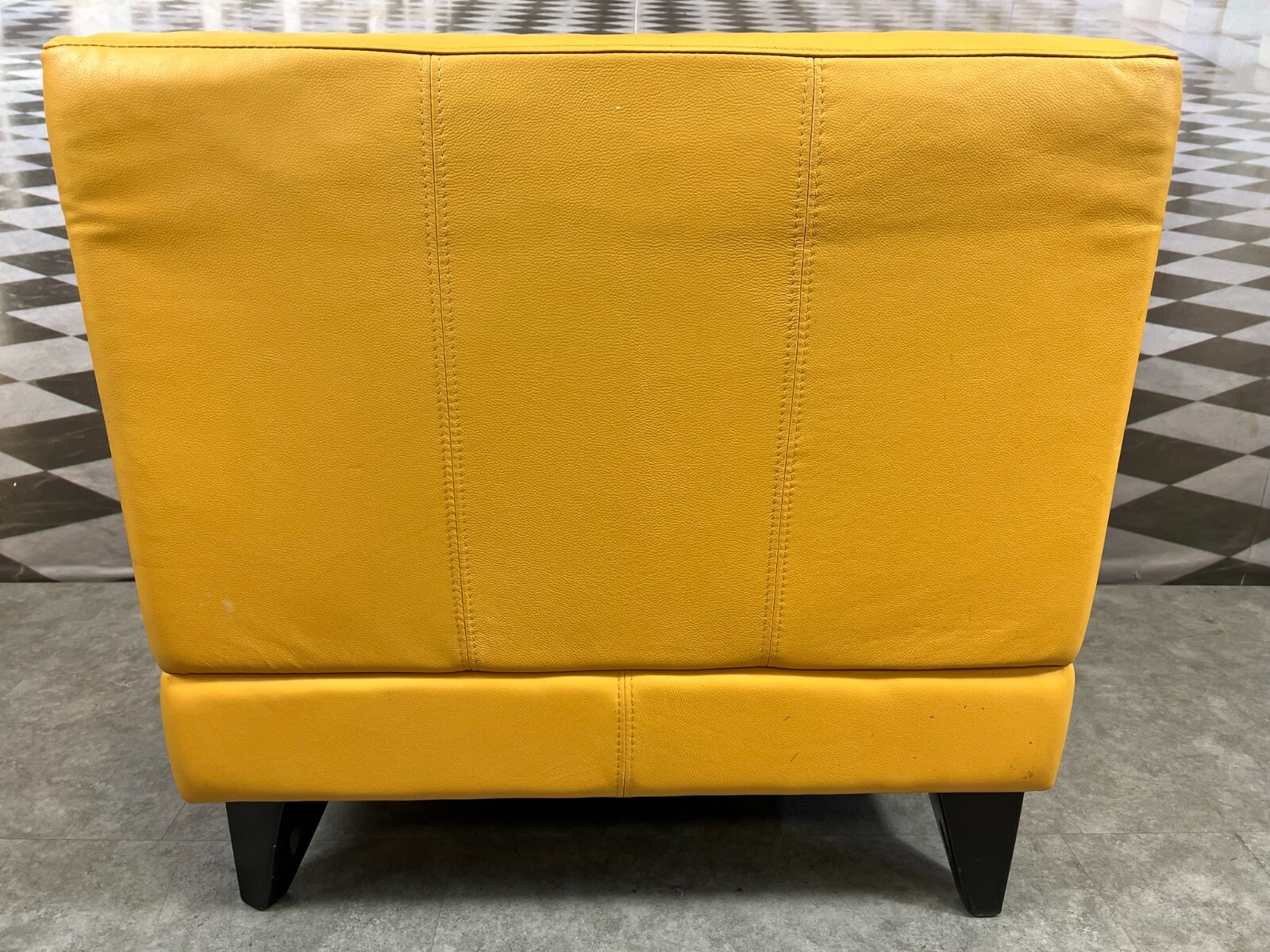 DESIGNER SESSEL GELBES LEDER MIT HOLZFÜSSEN – Bild 10
