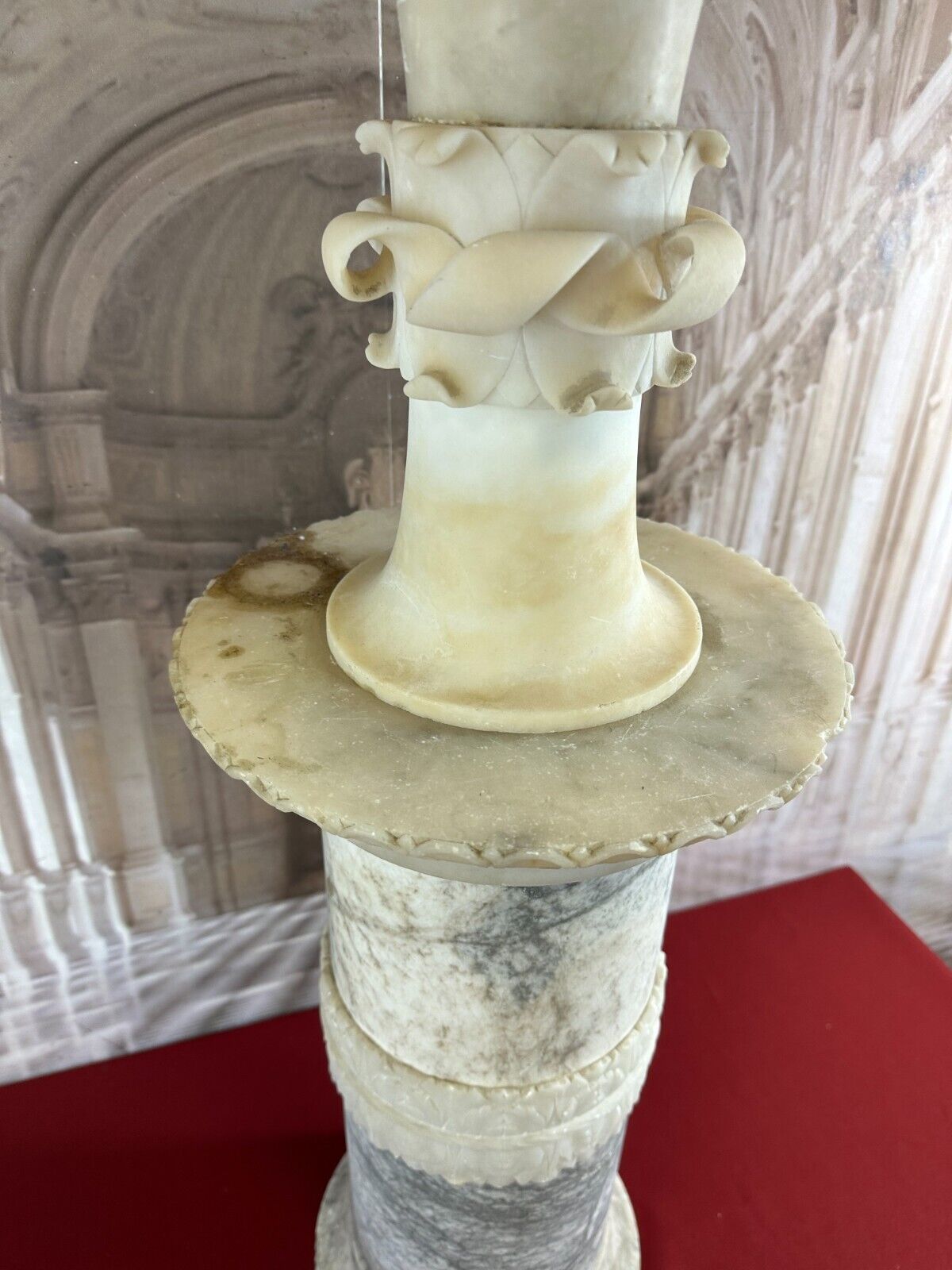 ALTE BLUMENSÄULE AUS MARMOR UND ALABASTER MIT FEINEM DEKOR WOHL ITALIEN – Bild 7