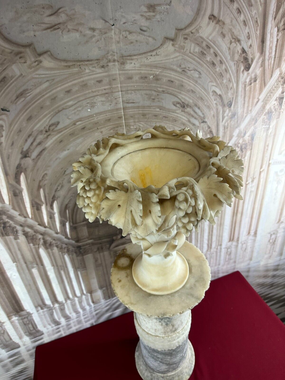 ALTE BLUMENSÄULE AUS MARMOR UND ALABASTER MIT FEINEM DEKOR WOHL ITALIEN – Bild 8