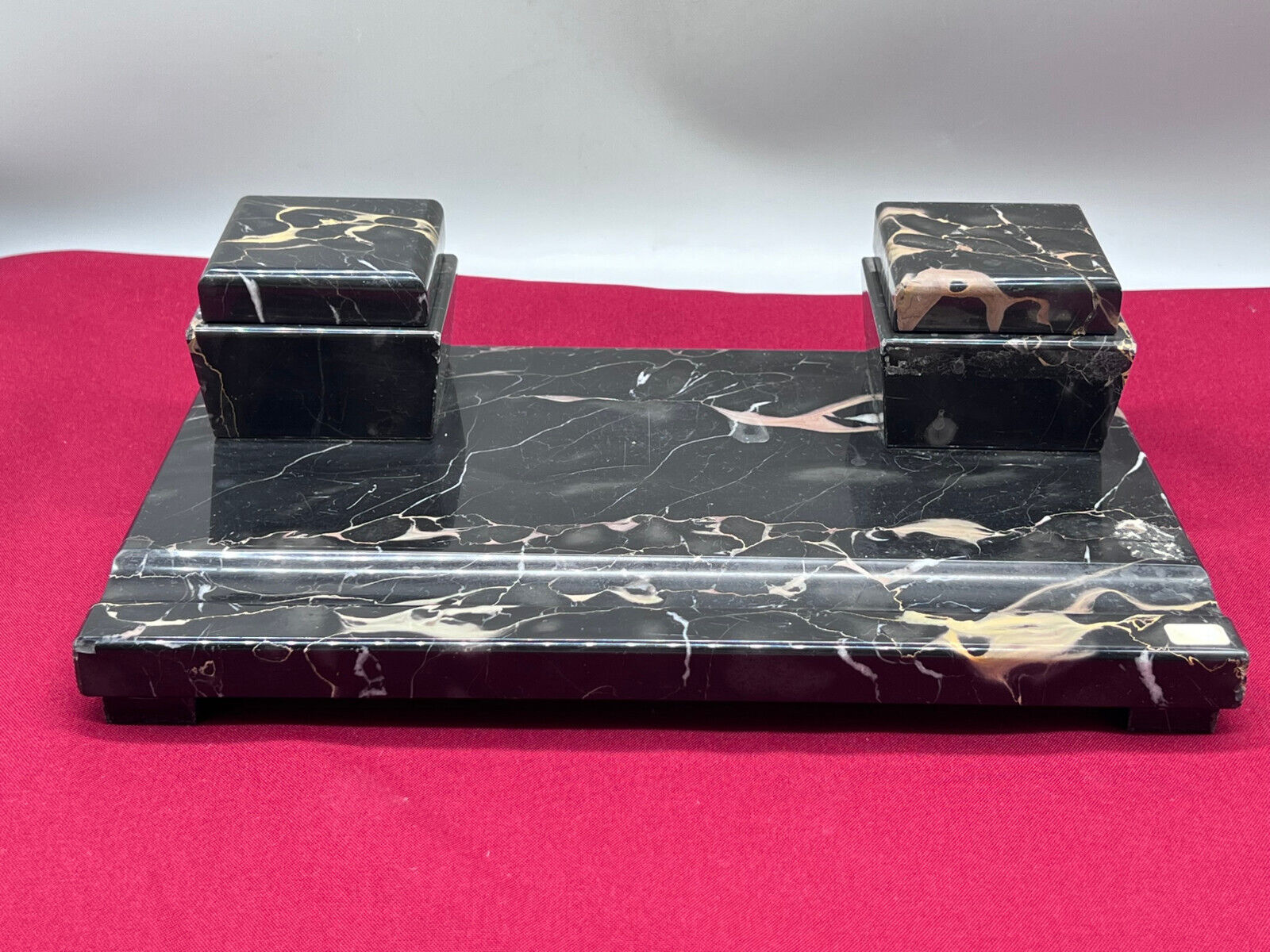 ANTIKE ART DECO SCHREIBTISCH GARNITUR AUS PORTORO MARMOR UM 1920 – Bild 4