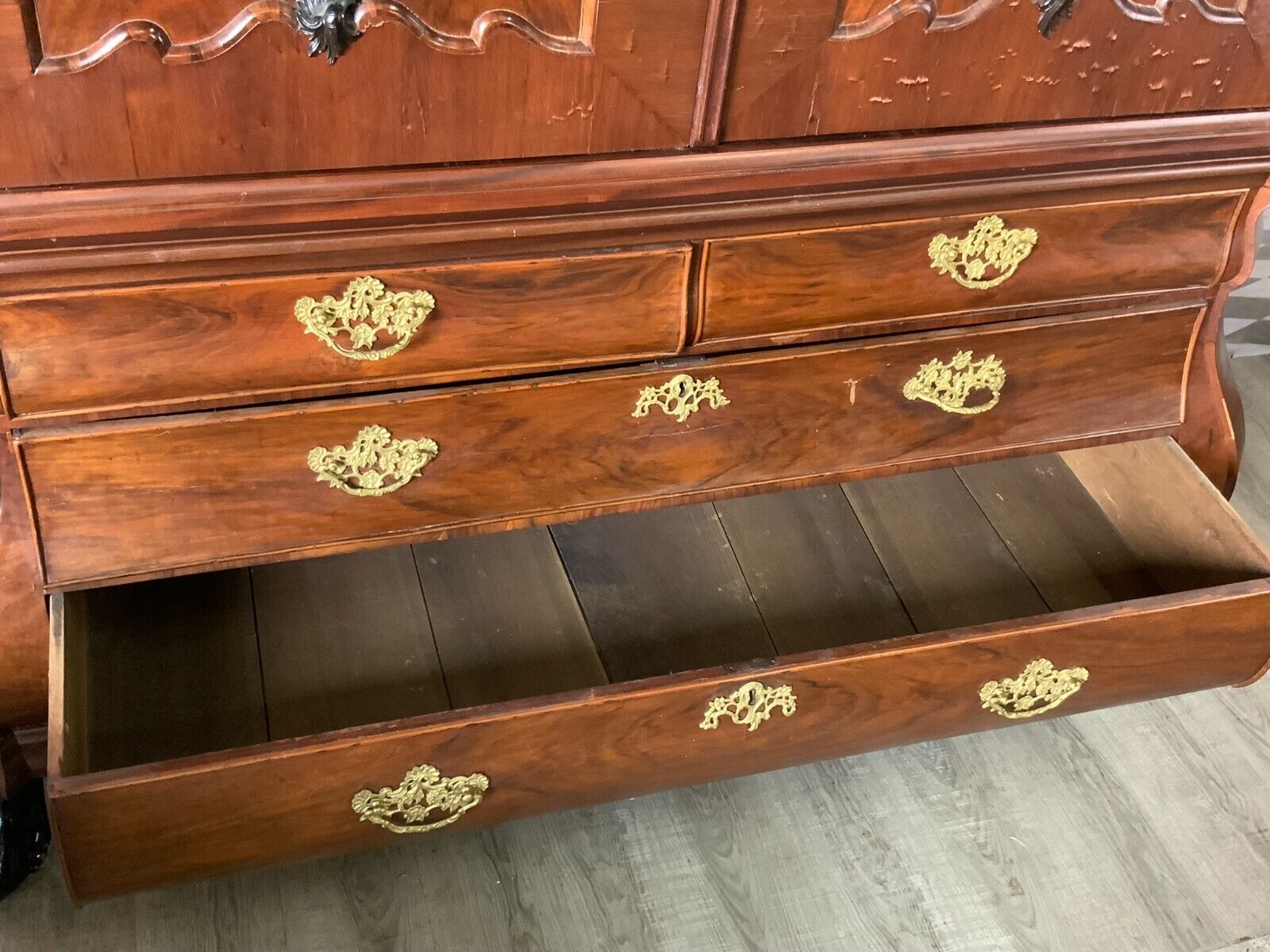 BAROCKKABINETT SCHRANK BAROCKSCHRANK 18/19 TES JHDT NUSSBAUM FURNIER – Bild 17