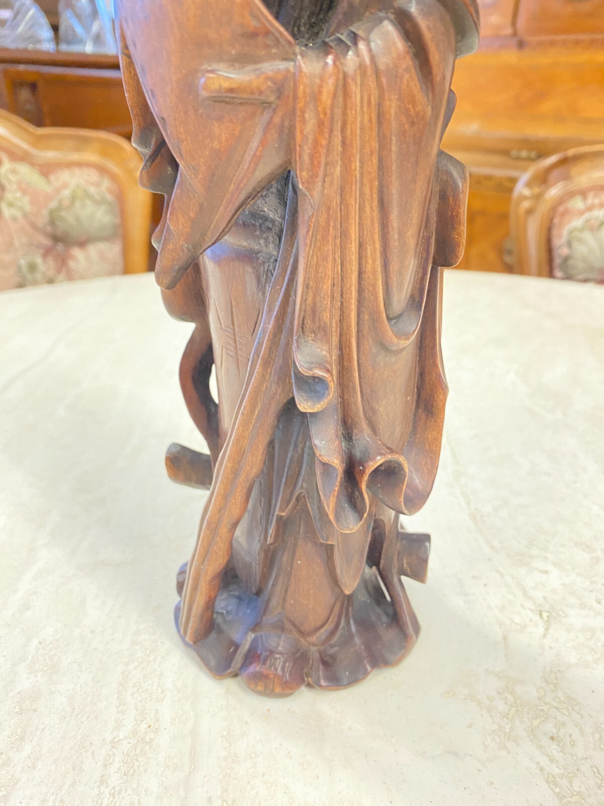 CHINA SKULPTUR AUS HOLZ SITZENDER GELEHRTER 30cm HOCH – Bild 5