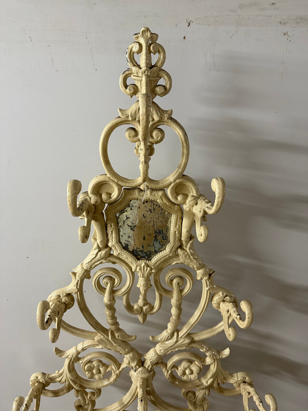 ANTIKE JUGENDSTIL GARDEROBE AUS METALL UM 1910 195cm – Bild 3