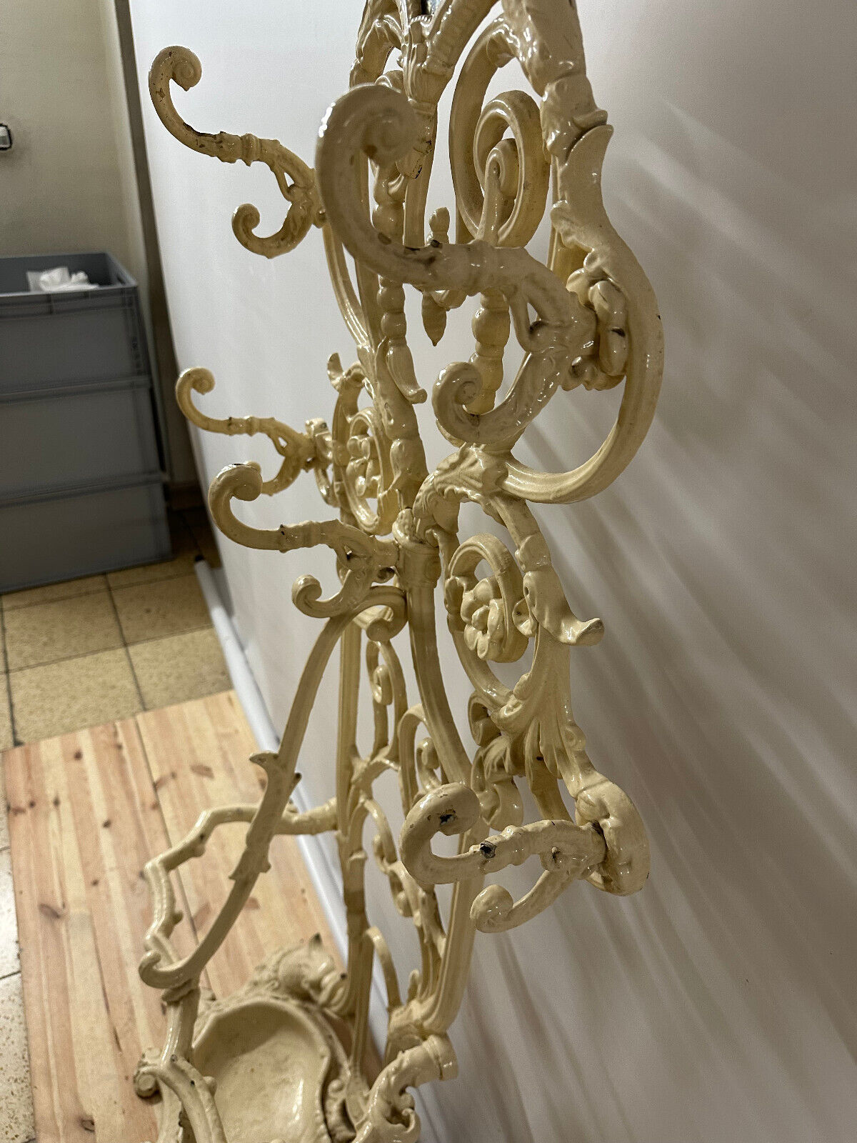 ANTIKE JUGENDSTIL GARDEROBE AUS METALL UM 1910 195cm – Bild 8