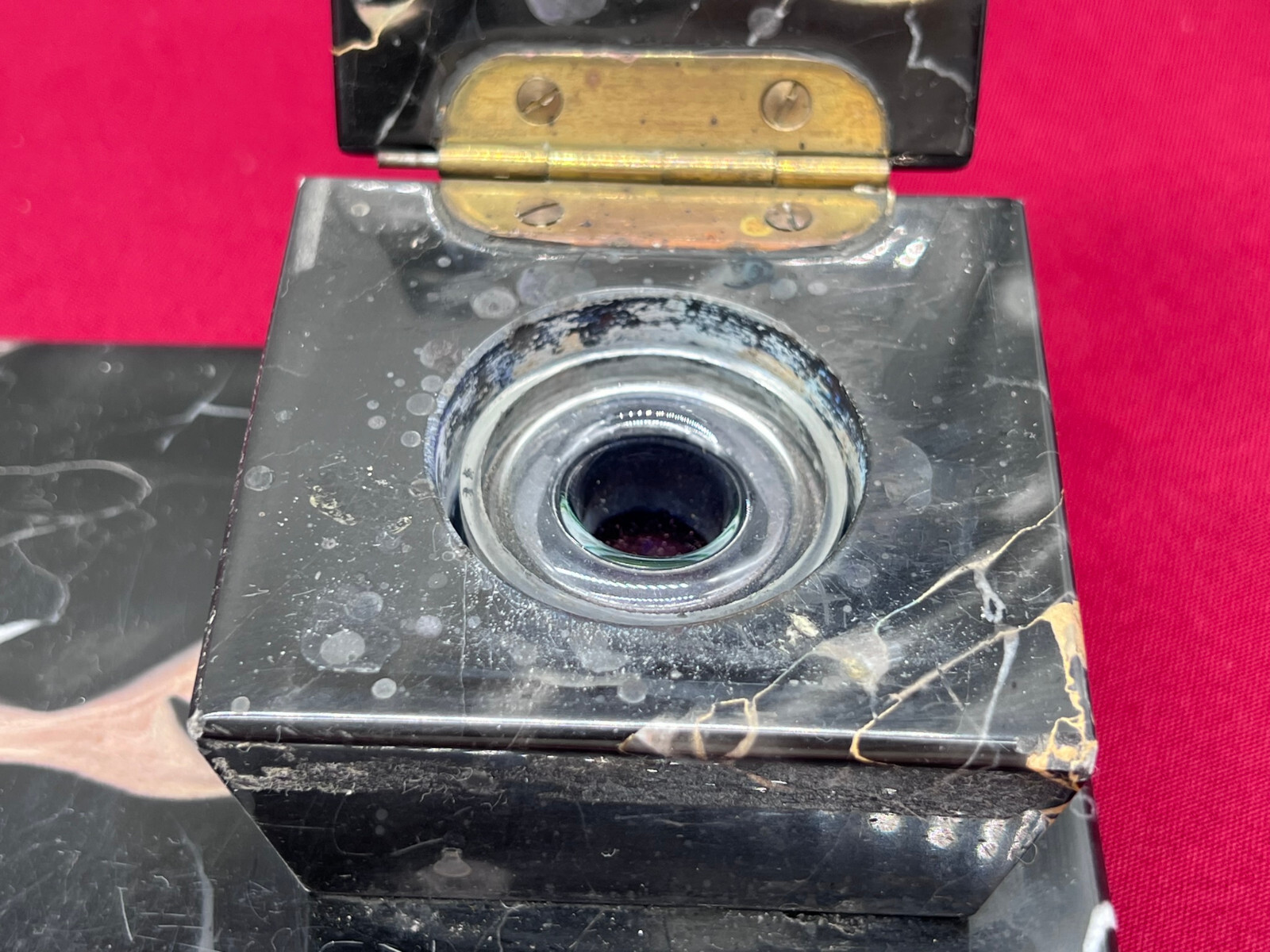 ANTIKE ART DECO SCHREIBTISCH GARNITUR AUS PORTORO MARMOR UM 1920 – Bild 16