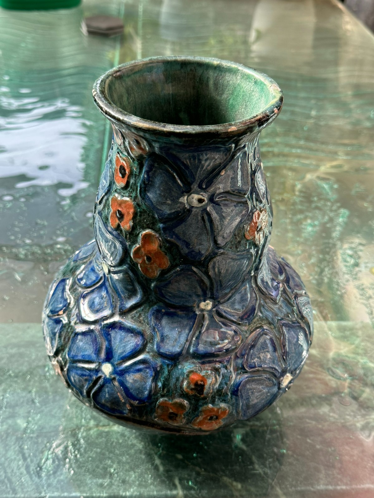 FLORALE KÜNSTLER VASE JUGENDSTIL UM 1920 AUS KERAMIK HANDARBEIT