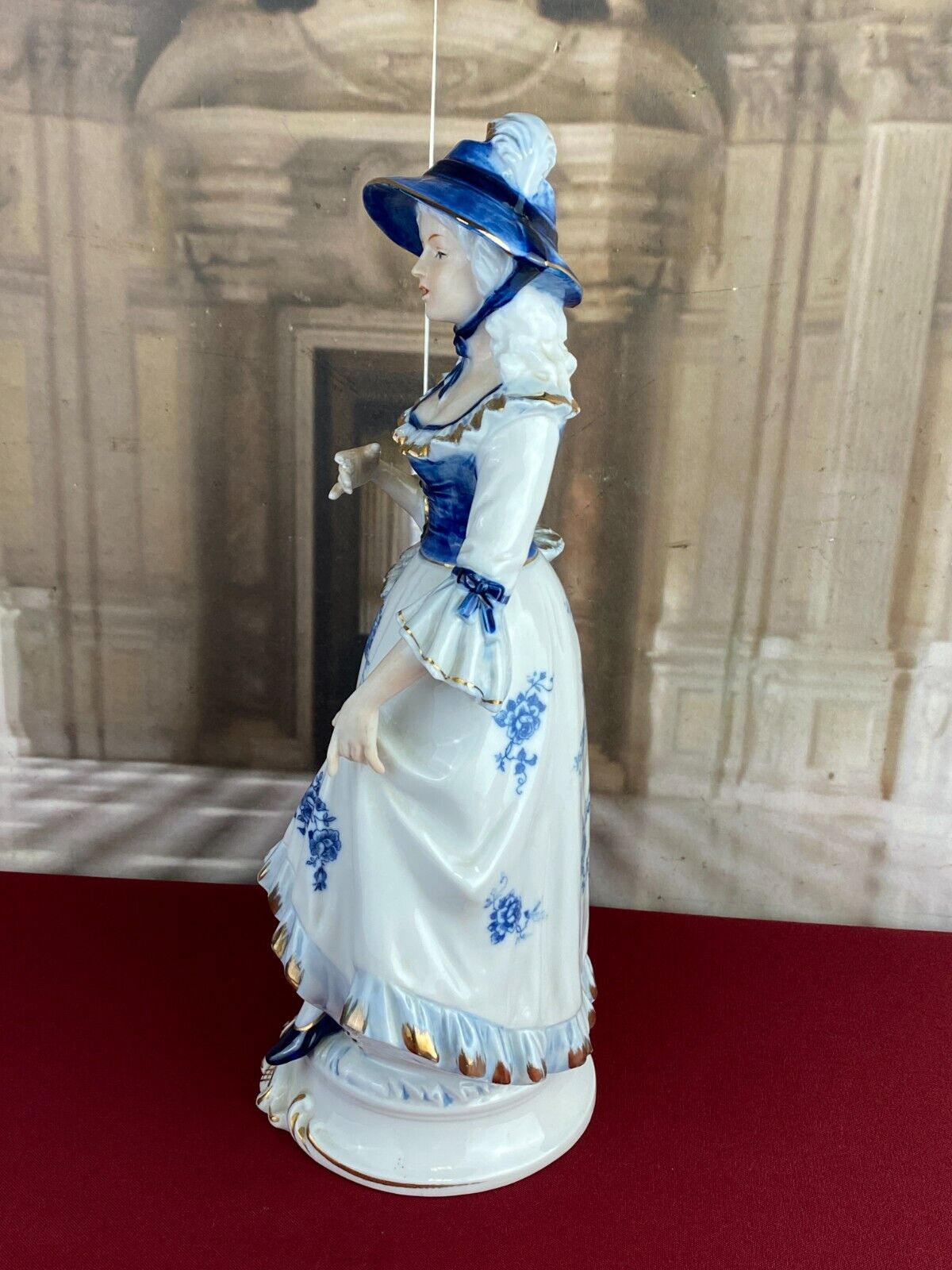FIGUR AUS PORZELLAN TEILS HANDBEMALT GALANTE ROKOKO DAME MIT KORB 34cm – Bild 6