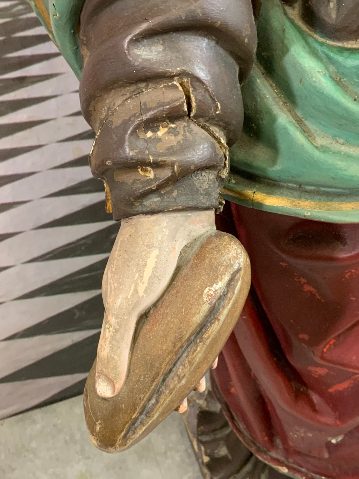 NAZARENER HEILIGENFIGUR HEILIGE MIT KRONE UND BROT ANTIK 19 TES JHDT 141cm – Bild 7