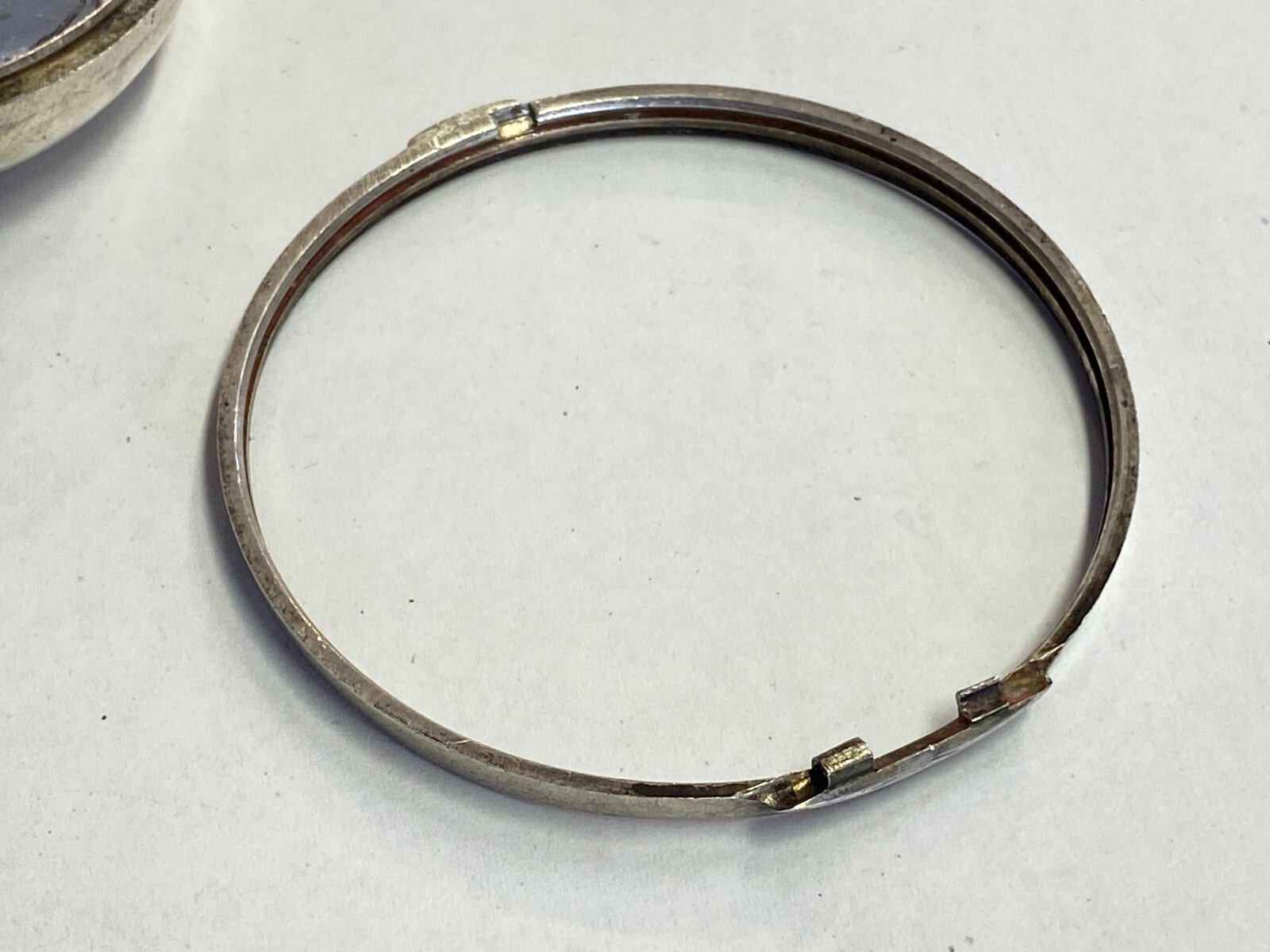 ANTIKE TASCHENUHR AUS STERLING SILBER MEHRFACH PUNZIERT DEFEKT ENGLAND OHNE GLAS – Bild 20