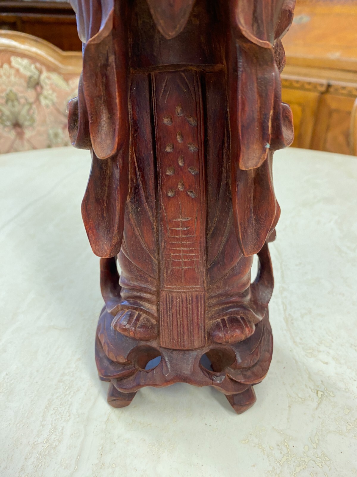 CHINA SKULPTUR AUS HOLZ GELEHRTER 30cm HOCH – Bild 5