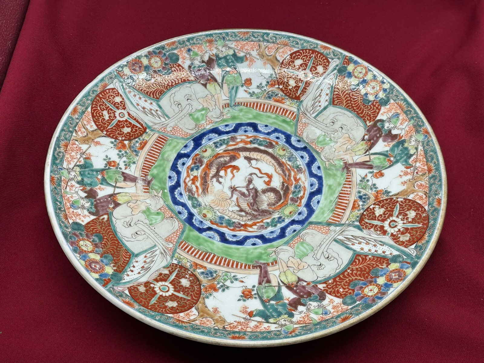 ANTIKER IMARI TELLER 39,5cm AUS PORZELLAN SEHR GROSS JAPAN 19 TES JHDT
