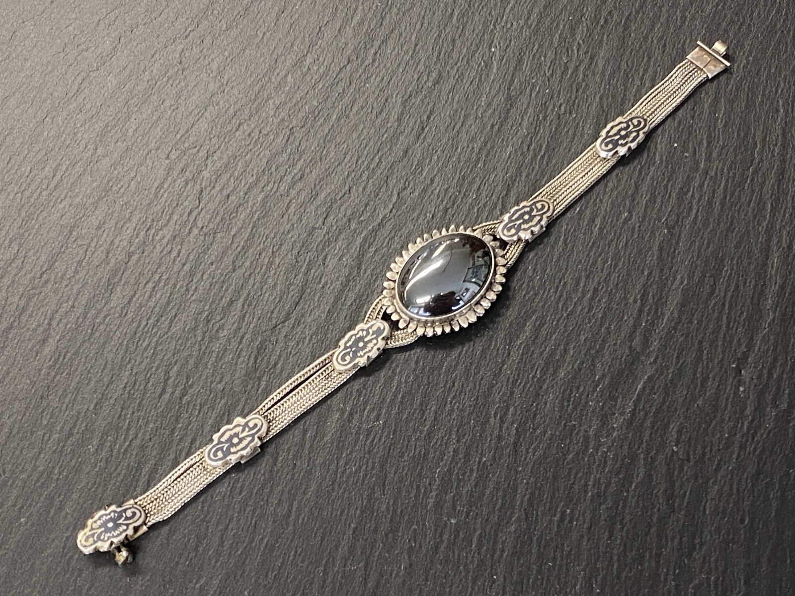 ARMBAND AUS 900 SILBER MIT HÄMATIT CABOCHON – Bild 11